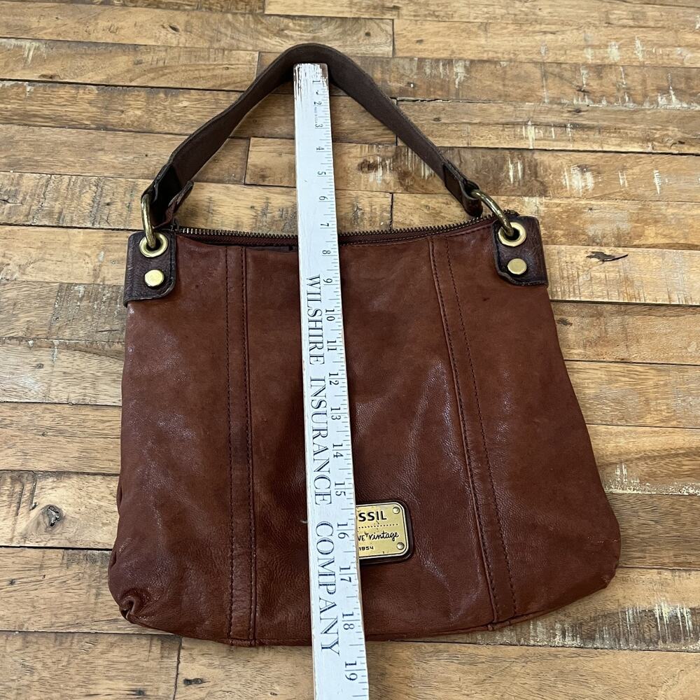 Fossil Long Live Vintage 1954 Chestnut Brown Leather Handbag Hobo Saddle Bag - Picture 6 of 13